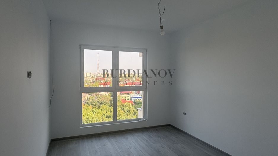 Apartament cu 3 camere - două băi - Etalon Lacul Morii - Vedere Lac - Poză 7
