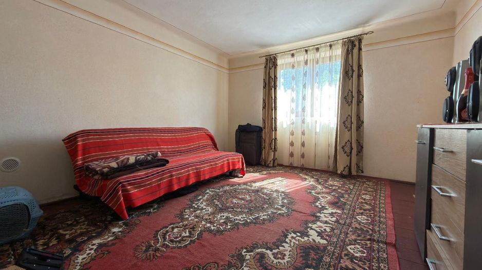 DE VANZARE GOSPODĂRIE CU POTENȚIAL ÎN BRĂNEȘTI, DÂMBOVIȚA - Poză 3