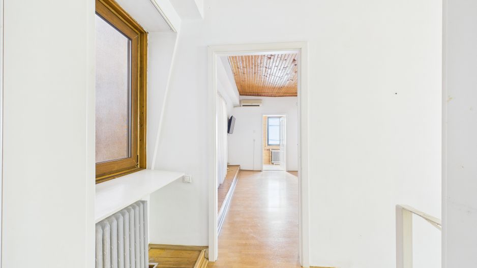 Casă / Vilă cocheta cu 3 camere - de vanzare - zona Basarab - Poză 21
