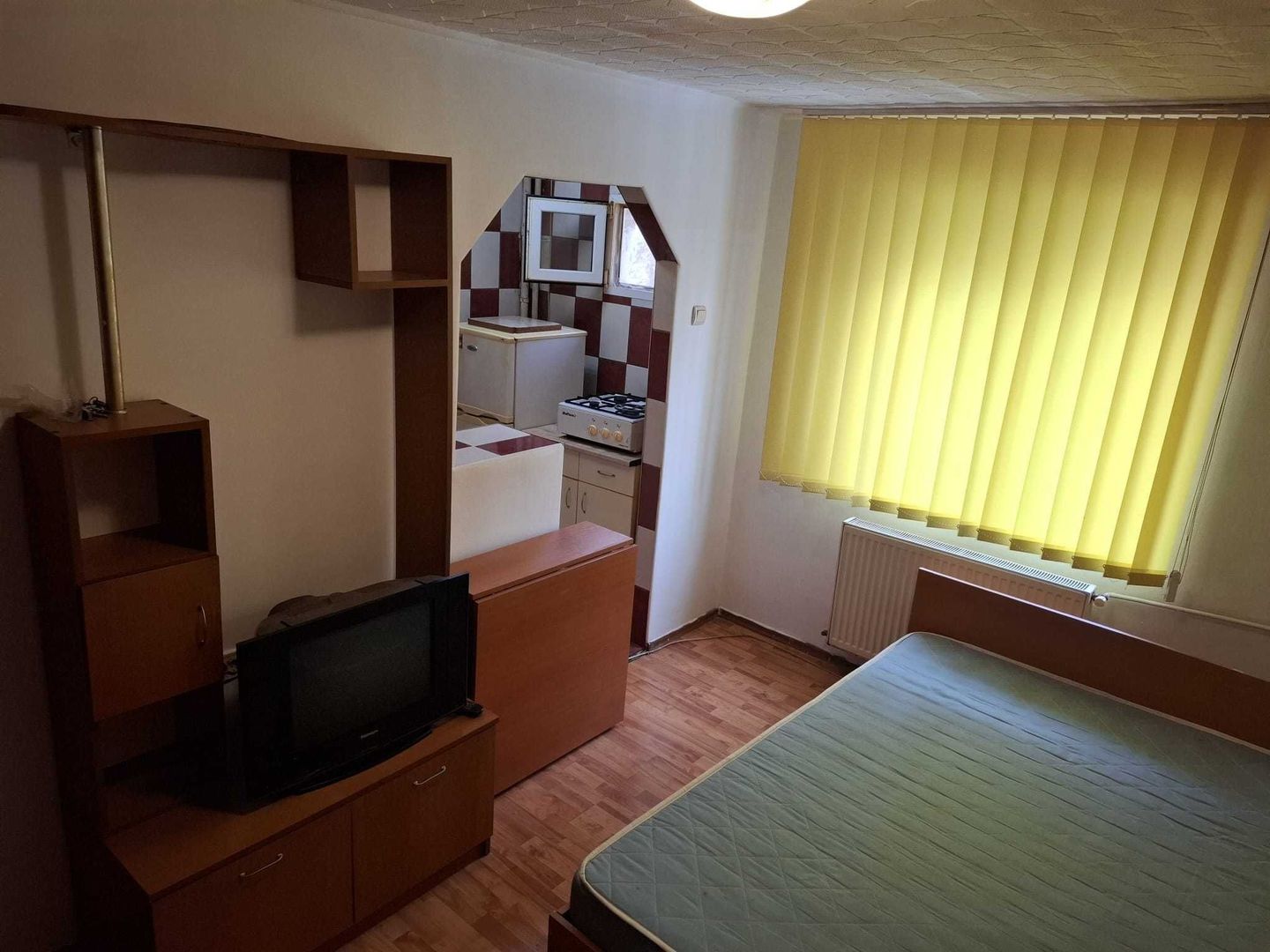 Garsoniera Crinul de Padure Parc Drumul Taberei - Poză 1