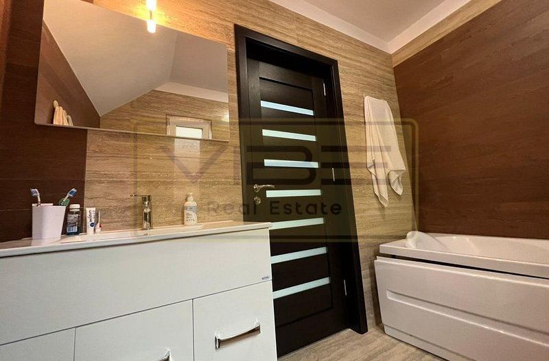 Vila moderna 4 camere 2 bai Popas Pacurari - Poză 13