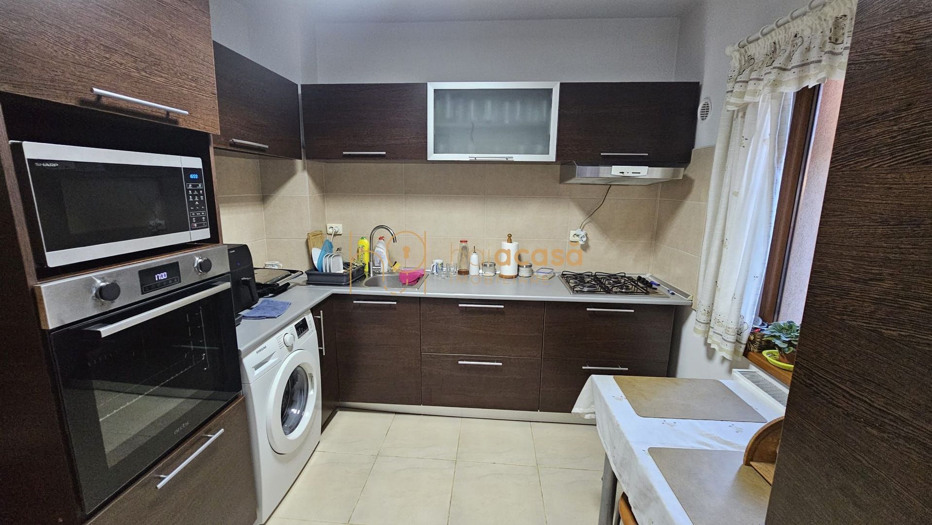 Casă / Vilă cu 8 camere de vânzare în Manastur, Cluj-Napoca - Poză 34