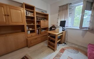 Apartament 4 camere -etaj 1, zona V. Aron - Poză 9