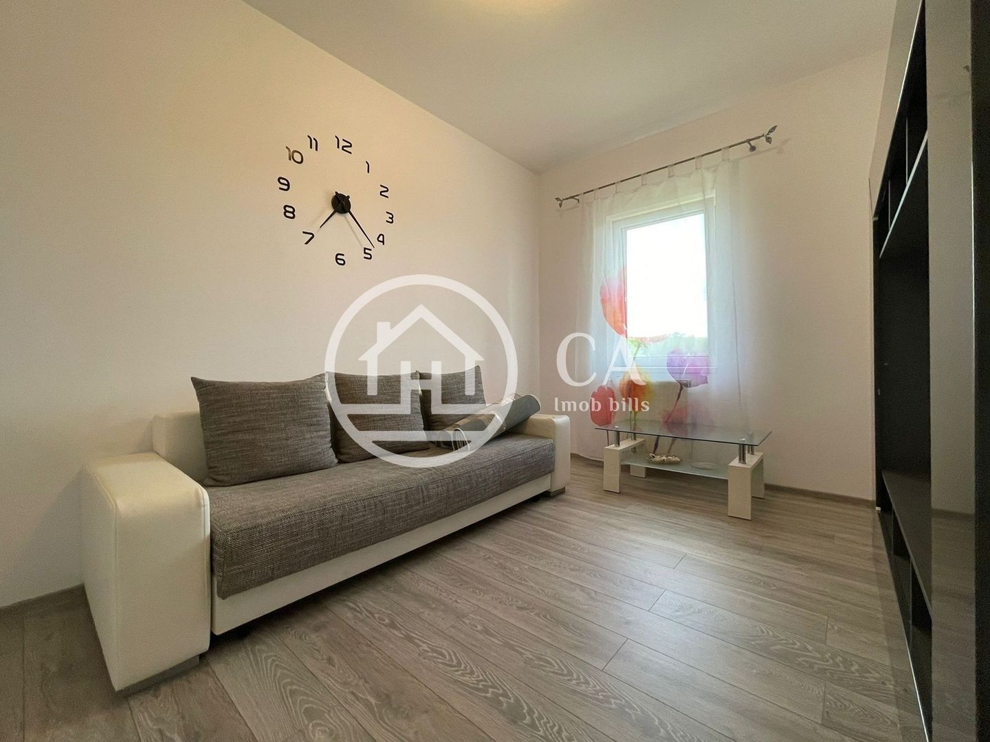 Apartament de închiriat cu 3 camere în Dealuri, Oradea - Poză 1