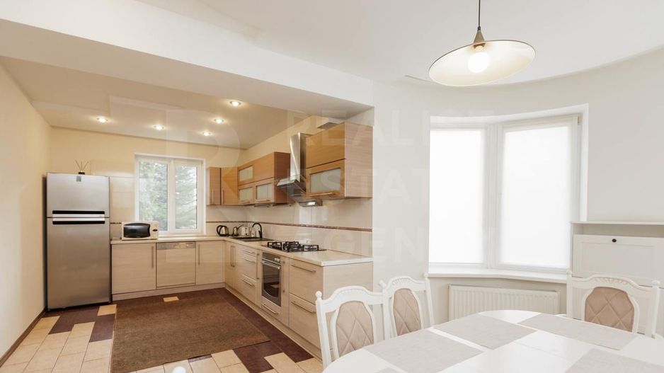 Chirie, casă, 3 camere, strada Plaiului, Botanica - Poză 8