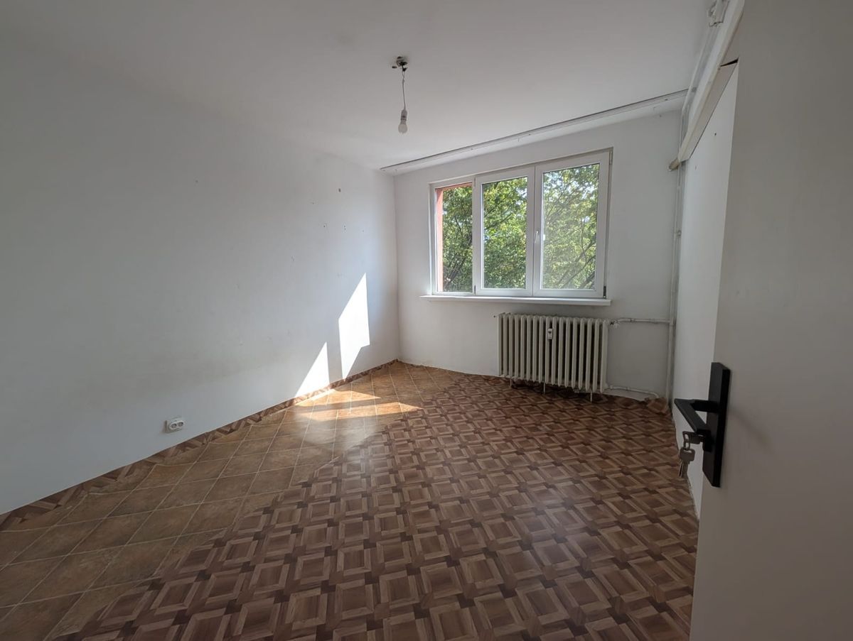 Vanzare Apartament 4 camere, 81 mp, balcon, bloc reabilitat, Rahova - Poză 10