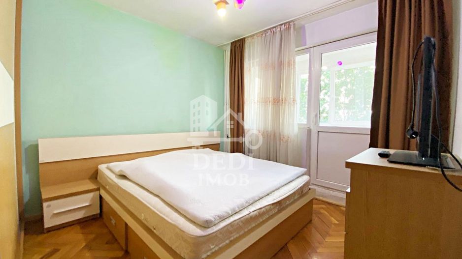 Apartament cu 3 camere de vanzare zona Bulevardul Dacia, Oradea - Poză 6