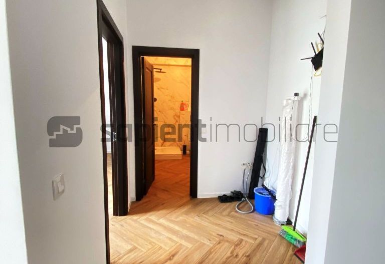 Ap.cu 3 camere central Crisana Residence - Poză 6