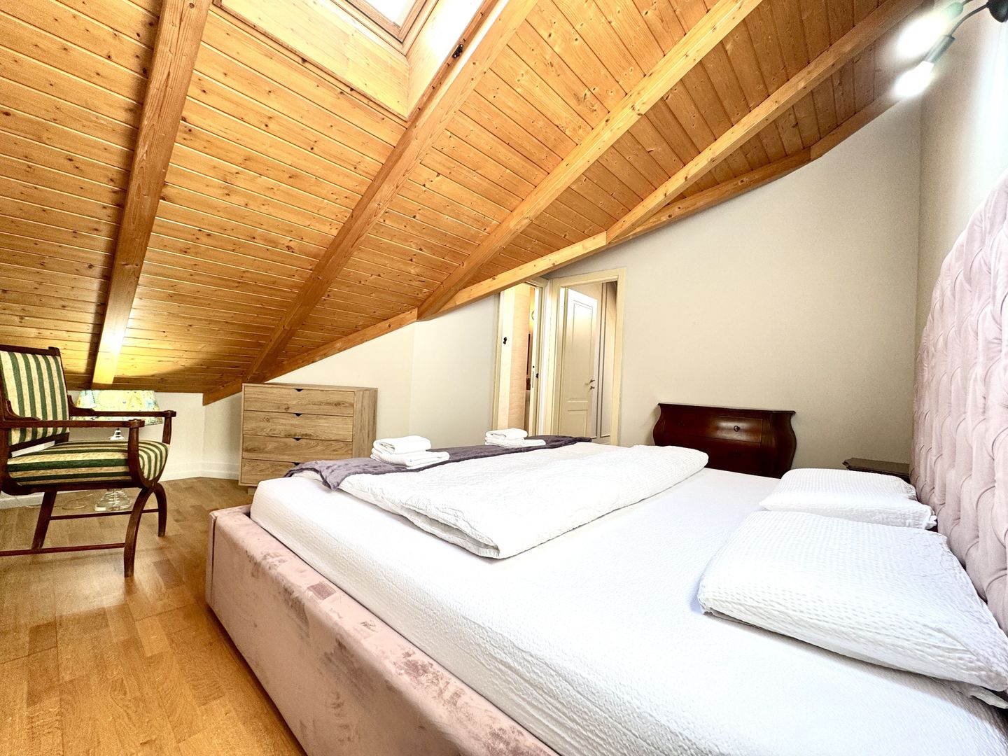 Apartament tip loft, 2 camere, Piața Unirii - Poză 25