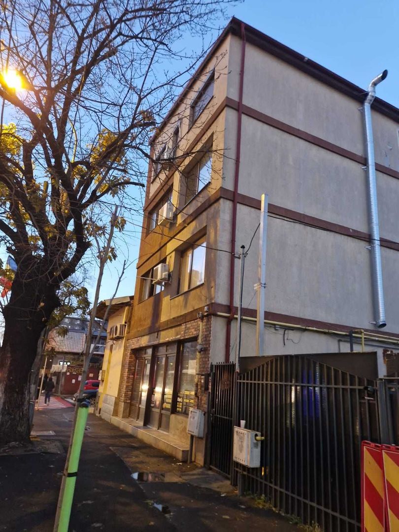 De Vanzare Apartament 2 Camere in Vila Sebastian sect 5 - Poză 8