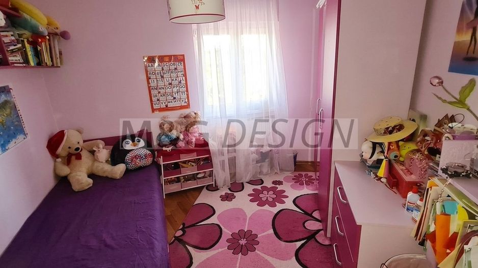 4 camere  etaj 1 zona Turist-Sagului - Poză 5