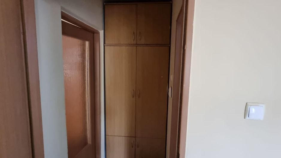 Dambovita | 3 camere  | Etaj Intermediar | Centrala Proprie. - Poză 8