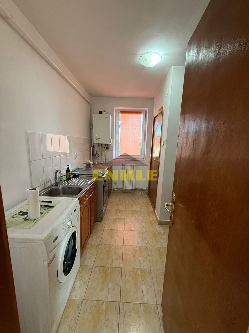De inchiriat apartament cu 2 camere, zona Bucovina. - Poză 7