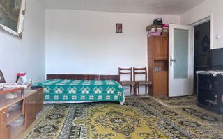 Apartament 3 camere, decomandat, 62 mp utili, etaj intermediar-Micro 4 - Poză 2