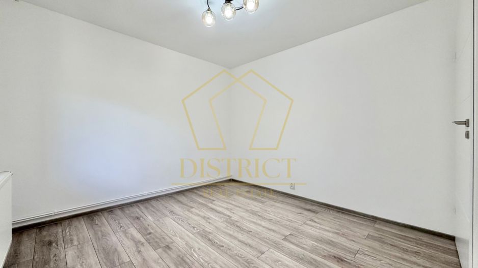 Apartament cu 3 camere decomandat la parter inalt, zona Girocului langa Lidl. - Poză 14