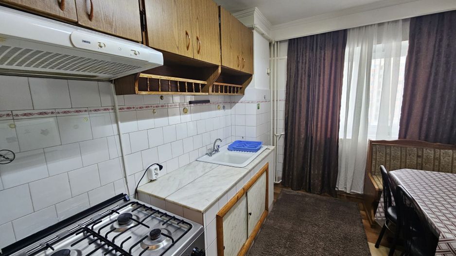 Apartament 2 camere, decomandat, Fratii Golesti - Poză 4