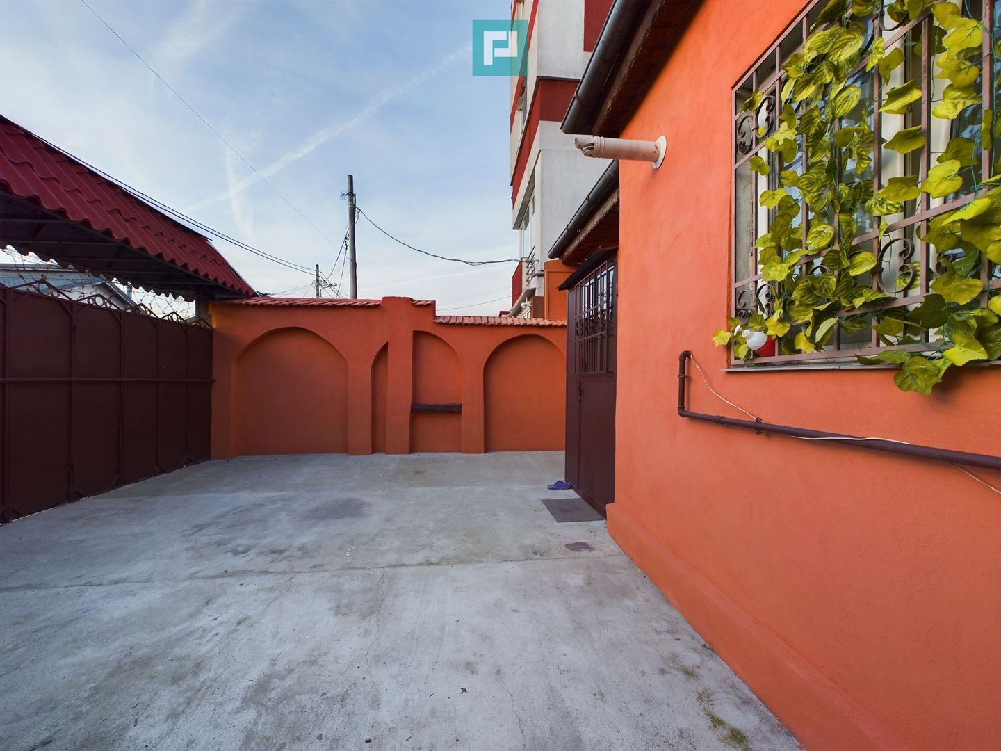 Casă la preț de apartament – Colentina, Ostrov - Poză 2