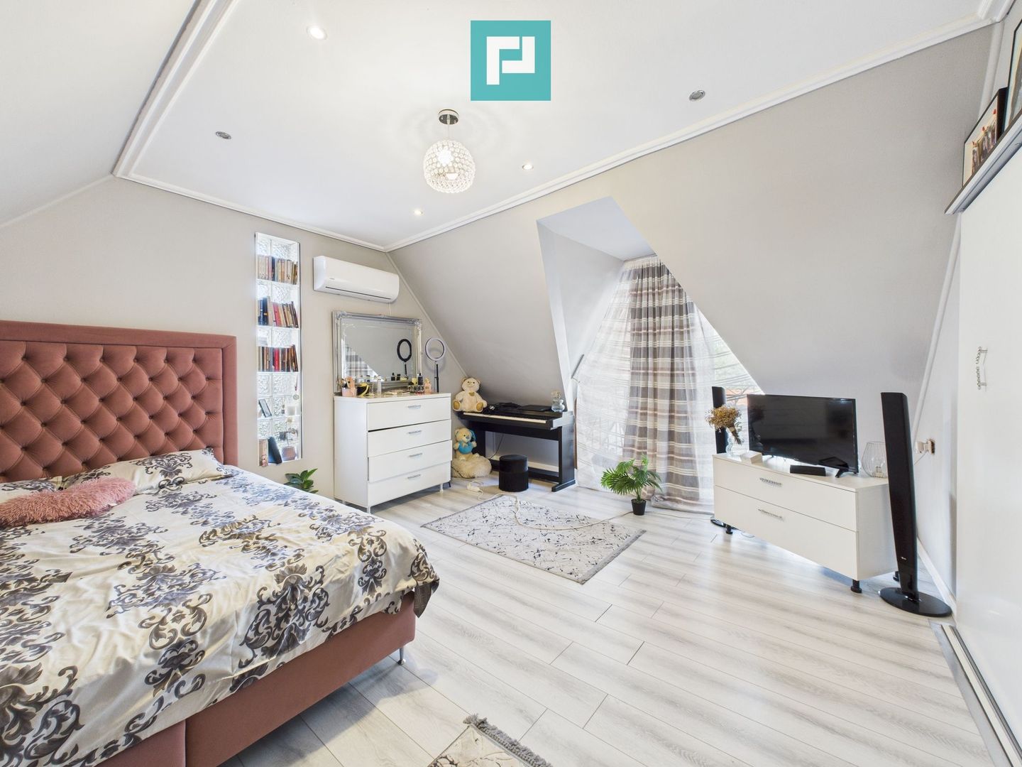 Casă cu spațiu comercial Arad, calea Aurel Vlaicu - Poză 19