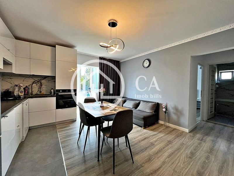 Apartament de închiriat cu 3 camere în zona Rogerius, Oradea - Poză 1