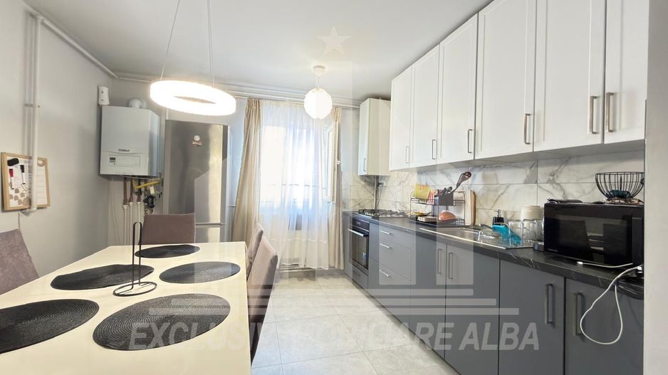 Apartament 2 camere | 50 mp | Renovat | Etaj 3/4 | Cetate - Mercur - Poză 1