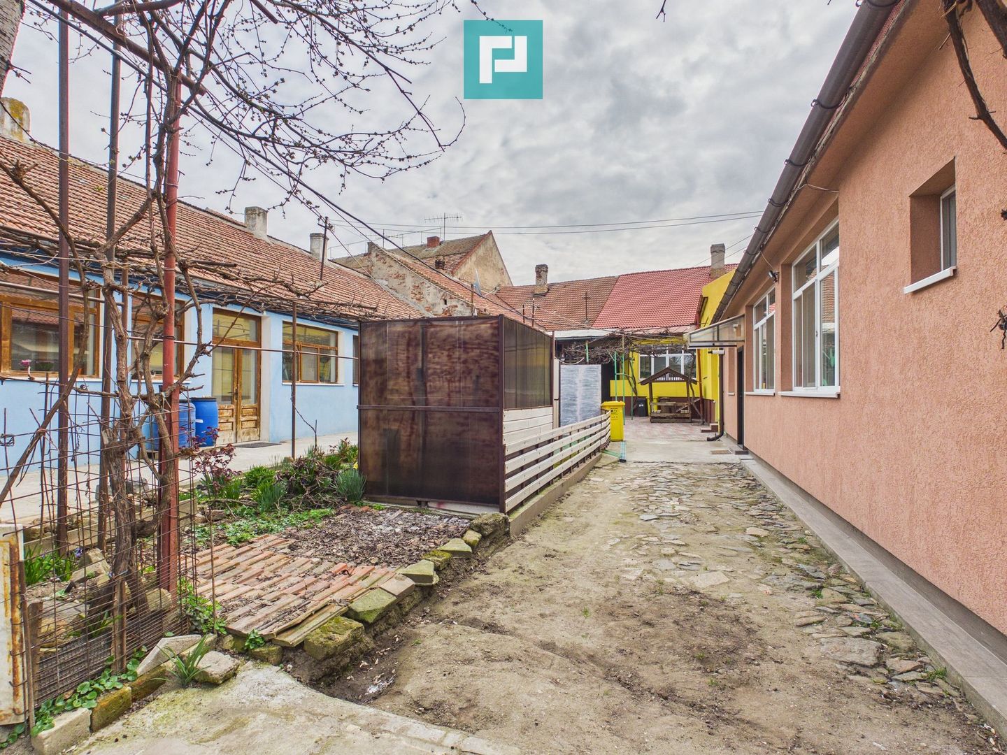 Apartament la curte comună în Aradul Nou - Poză 11