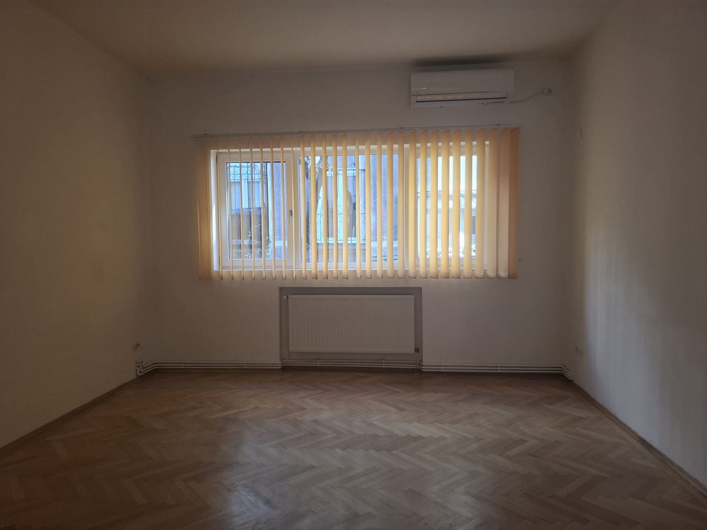 URGENT!, PARTER,FARA MENTENANTA, CONTORIZAT,SINGUR PE ETAJ, NEGOCIABIL - Poză 4