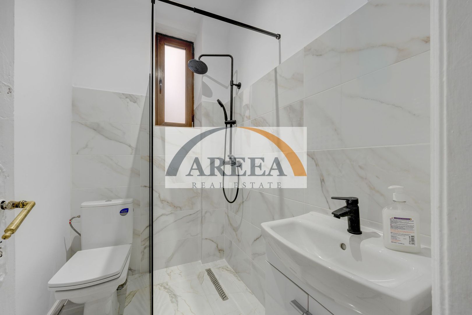 VILA RENOVATA SI ELEGANTA - 131 mp, 6 camere - Mitropolie / Unirii - Poză 15