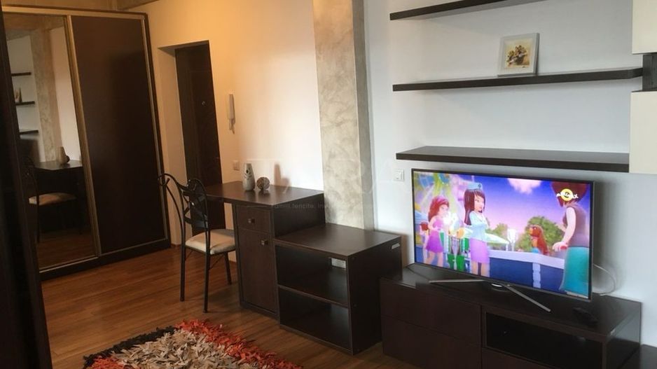 Apartament 2 camere, semicentral – zona Farmec - Poză 2