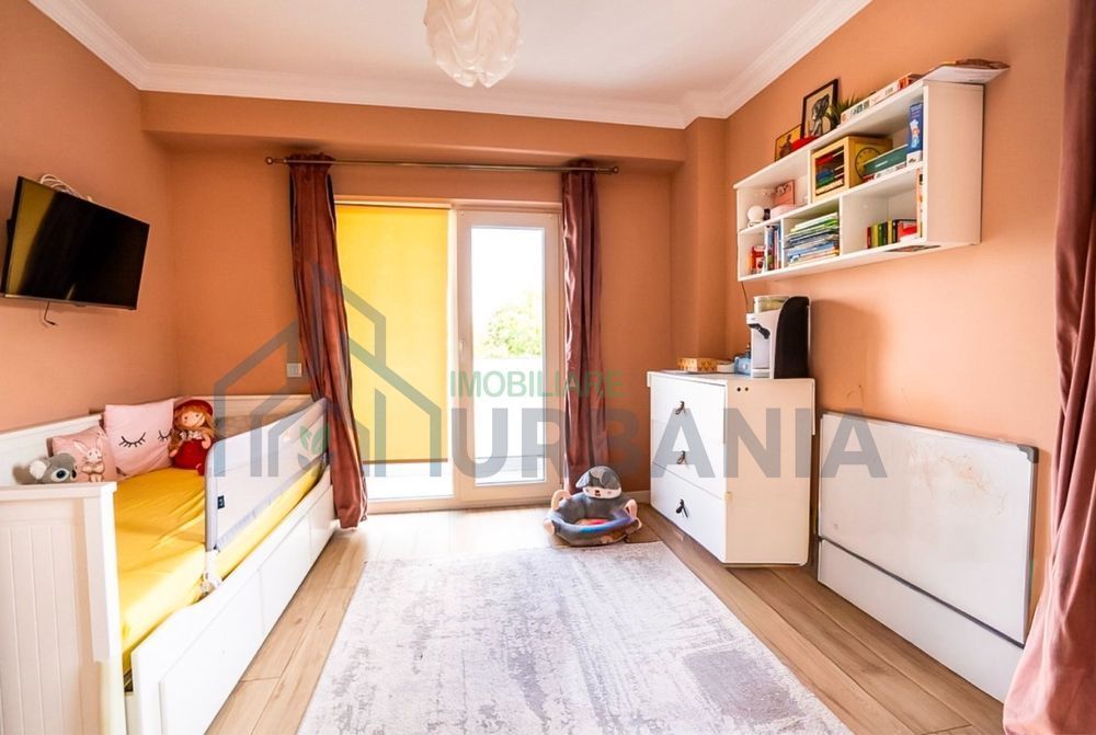 Casa tip duplex de vanzare pe strada Podisului, zona Platoul Insorit, Iasi - Poză 4