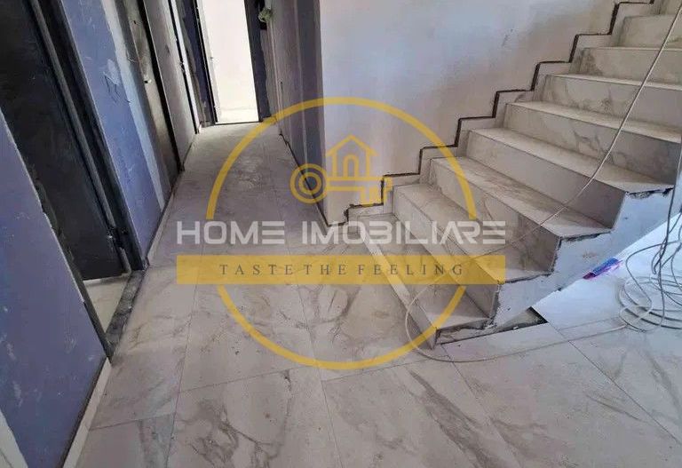 Apart 3 camere decomandat 92 mp,79000 euro - Poză 5