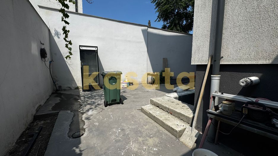 OPORTUNITATE | 2 CAMERE CU CURTE 80 MP | INTIMITATE ȘI CONFORT ÎN ORAȘ - Poză 7