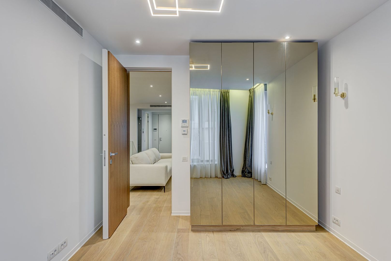 Apartament spatios 4 camere tip duplex | One Charles de Gaulle - Poză 16