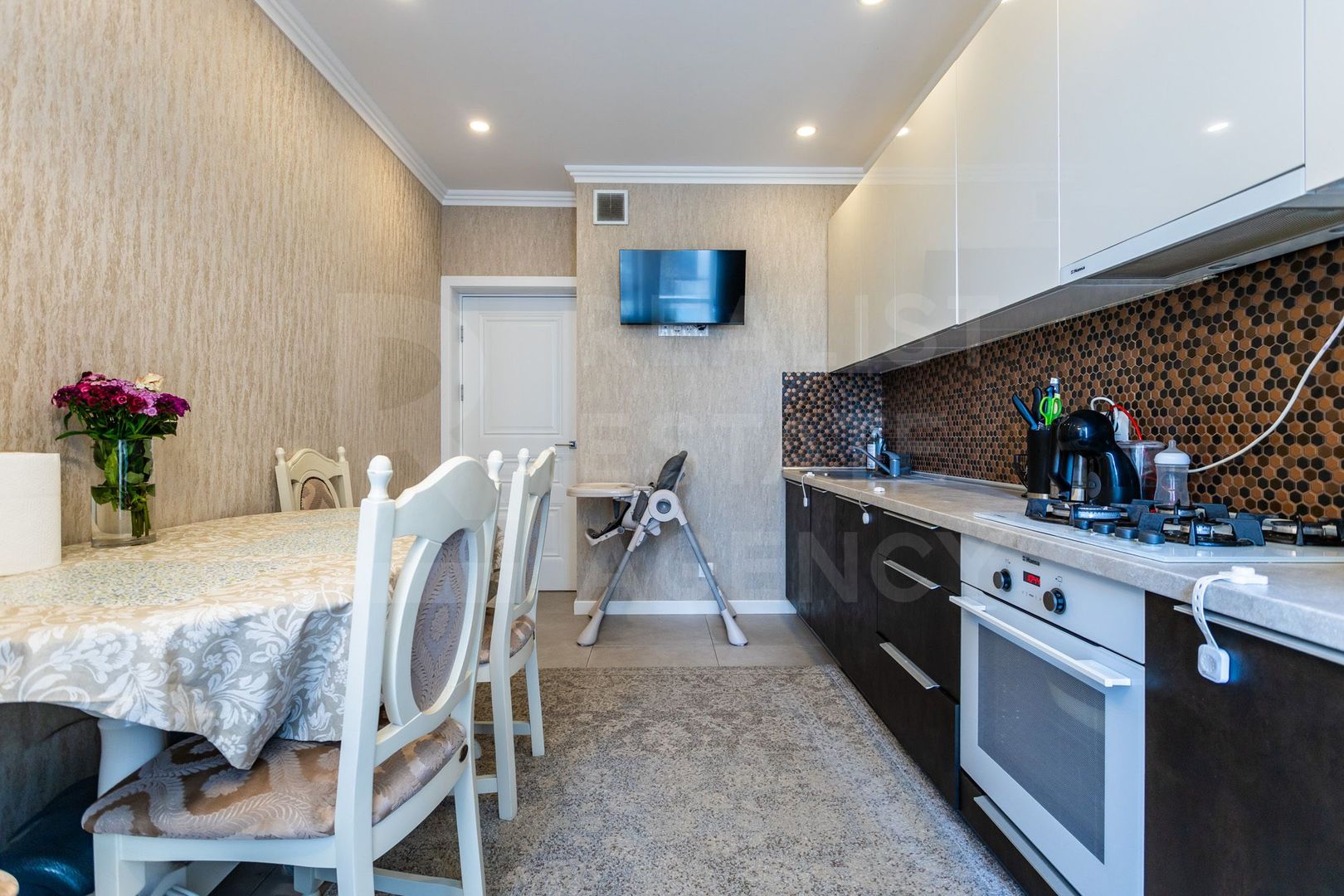 Vânzare, apartament, 2 camere, str. Milano, sectorul Buiucani - Poză 4