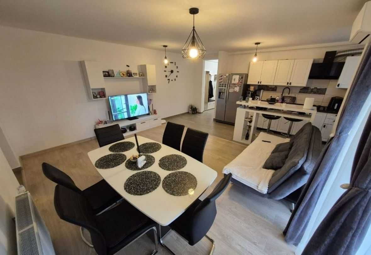 Giroc-Hotel IQ | 3 Camere | 2 Locuri de parcare | Mobilat si utilat complet - Poză 1