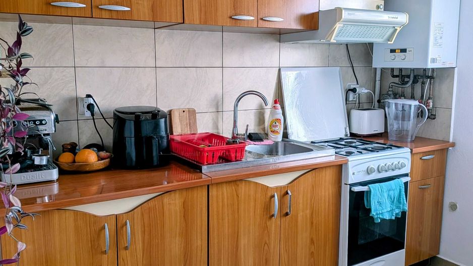 Apartament cu 3 camere, balcon și panoramă superbă, Baciu, zona Regal. - Poză 4