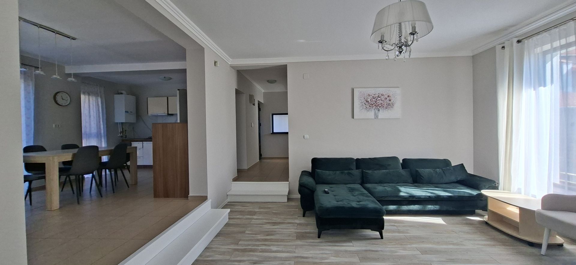 Casă de închiriat în Dumbravita – 3 dormitoare si garaj - Poză 2