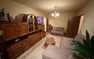 Etaj intermediar. Mobilat. Pozitie excelenta - Poză 2