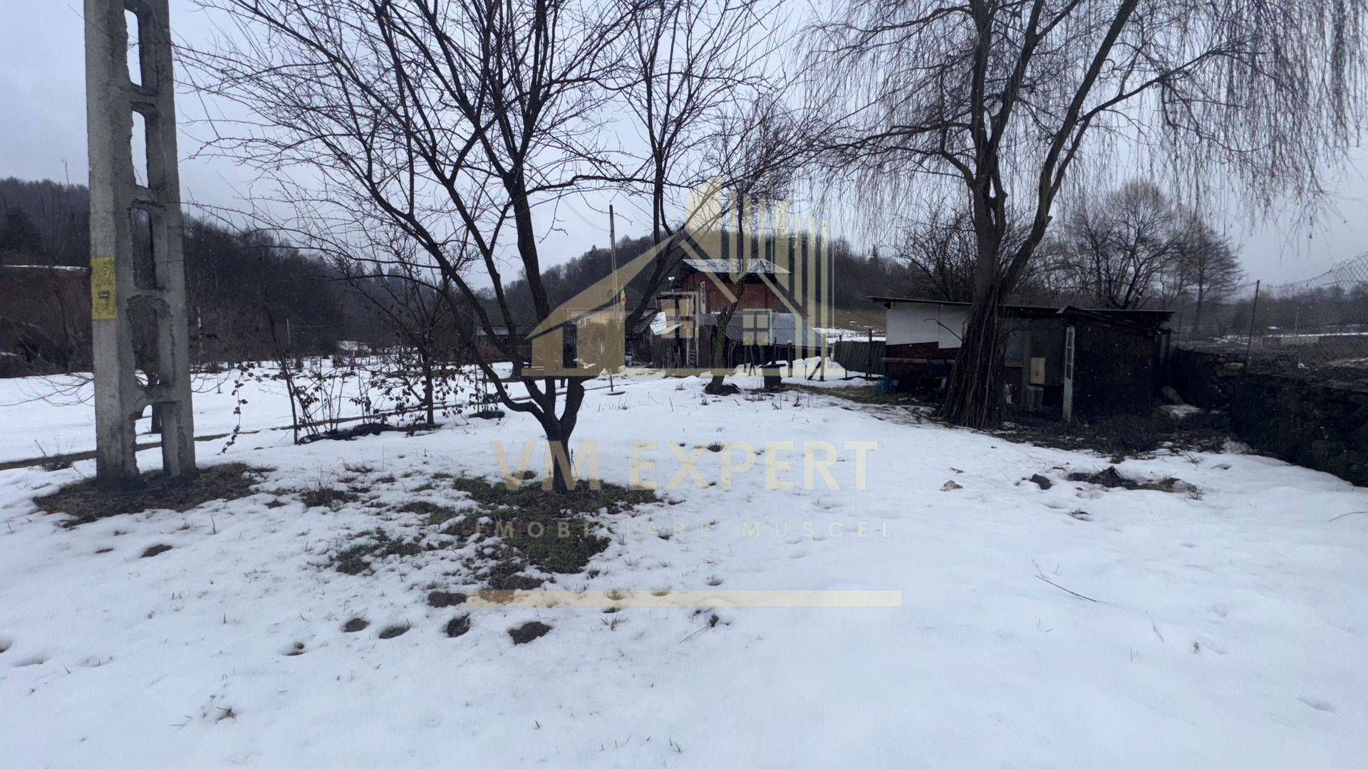 ANSAMBLU DE CASE CU 5 CAMERE 110MP TEREN 2530 MP BUGHEA DE JOS ARGEȘ - Poză 28