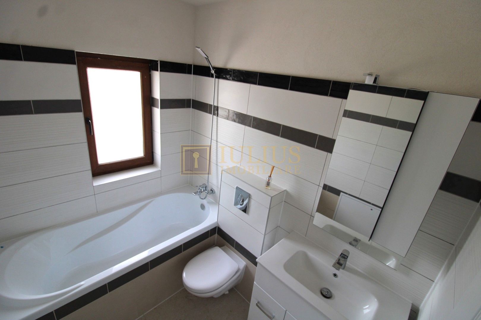 Casă modernă – prima închiriere | Dumbrăvița, zona Cora - Poză 21