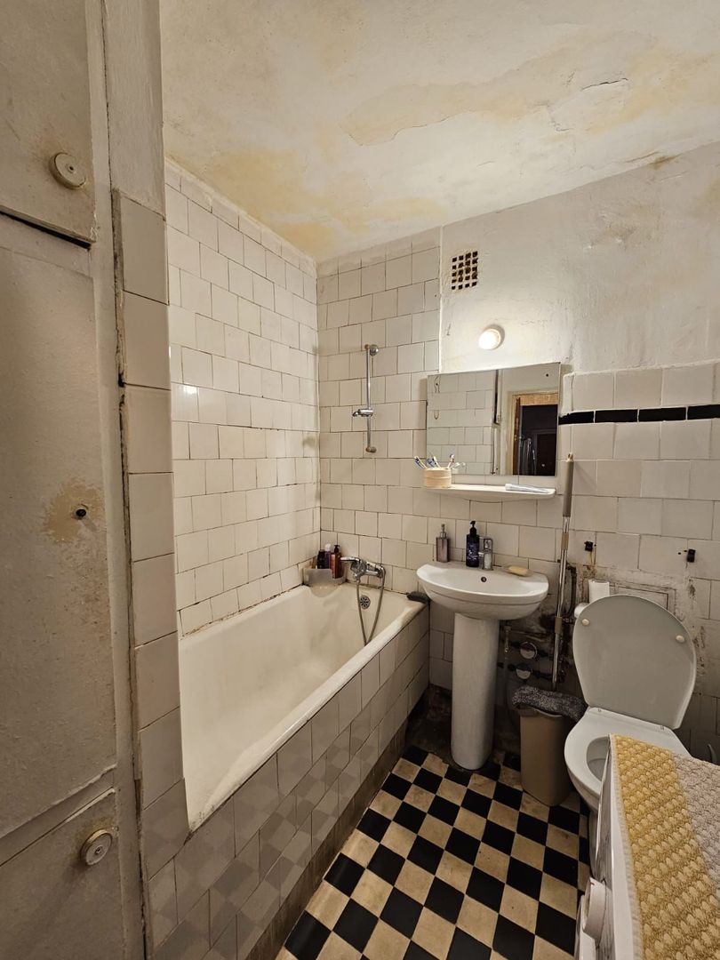 De vanzare apartament cu 4 camere , Soseaua Giurgiului sector4 - Poză 9