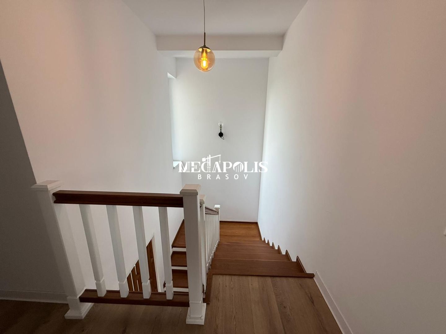 Casa P+E | Sanpetru | Mobilata si Utilata | Teren 410mp | Jacuzzi - Poză 13