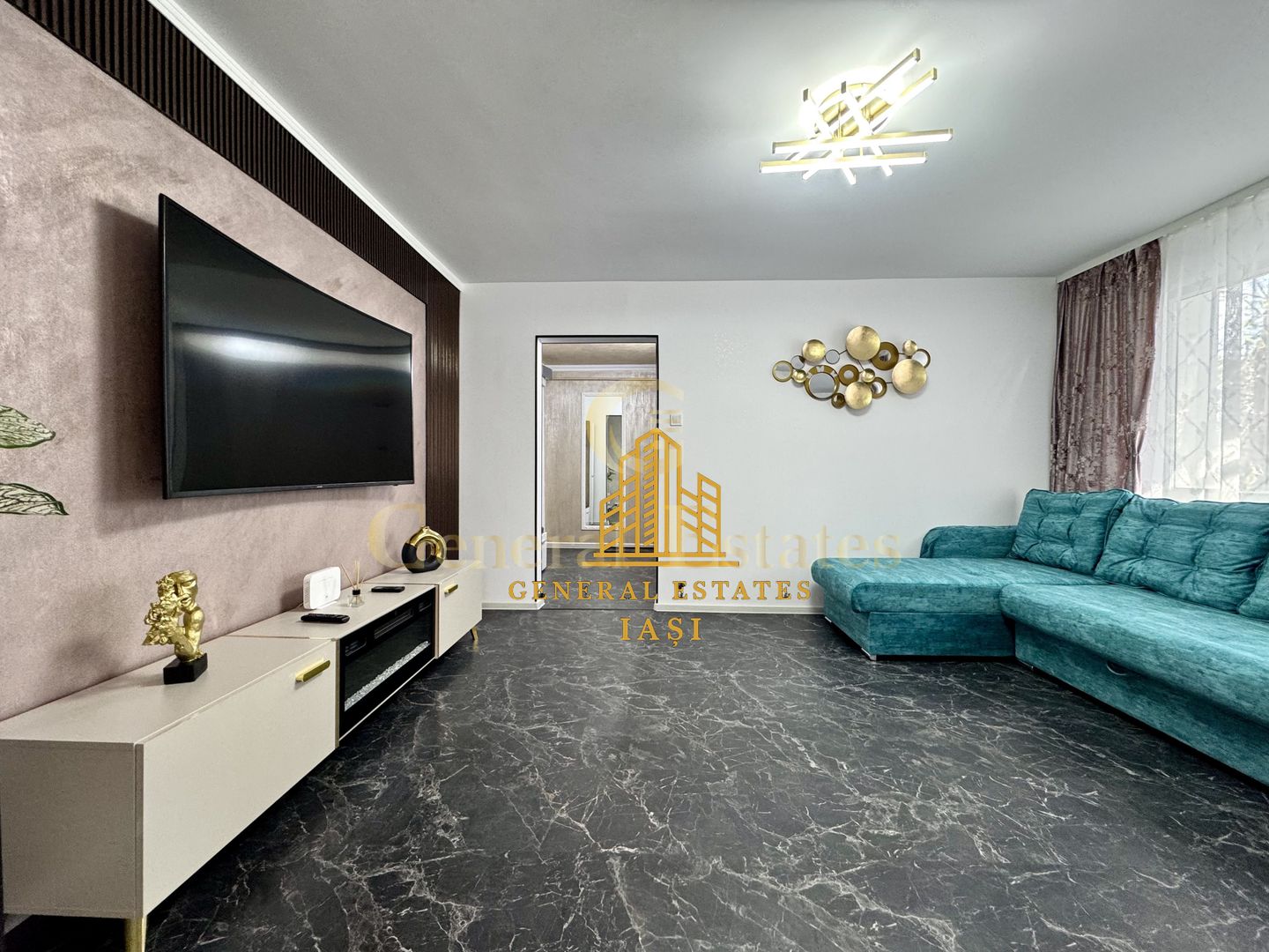 Vânzare apartament cu 2 camere 52 m.p. în Pod Roș - Poză 4