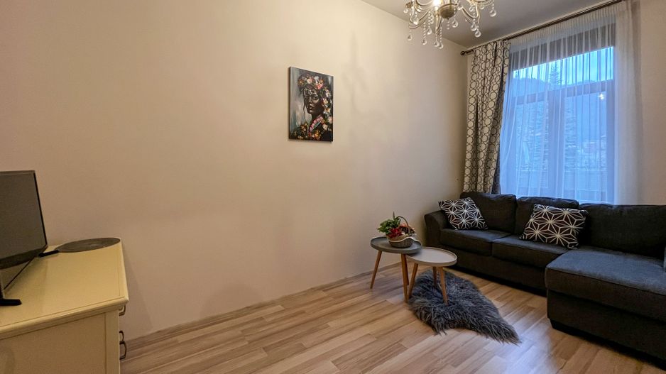 Apartament in casă - zonă centrală! - Poză 4
