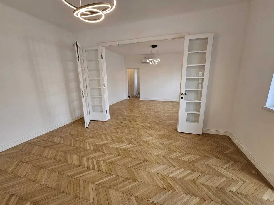 Apartamente 3 Camere 3 bai Bucureşti, zona Ultracentral Piata Victoriei - Poză 2