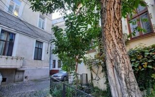 PIATA ROMANA, Proprietar , apartament 3 camere in vila - Poză 8