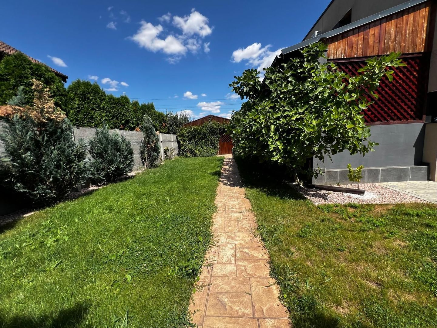 Duplex cu 4 camere, amplasament excelent |Dumbrăvița| - Poză 11