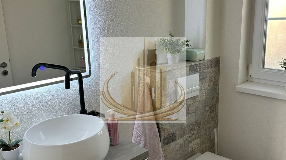 Casa in stil mediteranean, ultrafinisată 5 camere, 3 bai + curte. - Poză 26