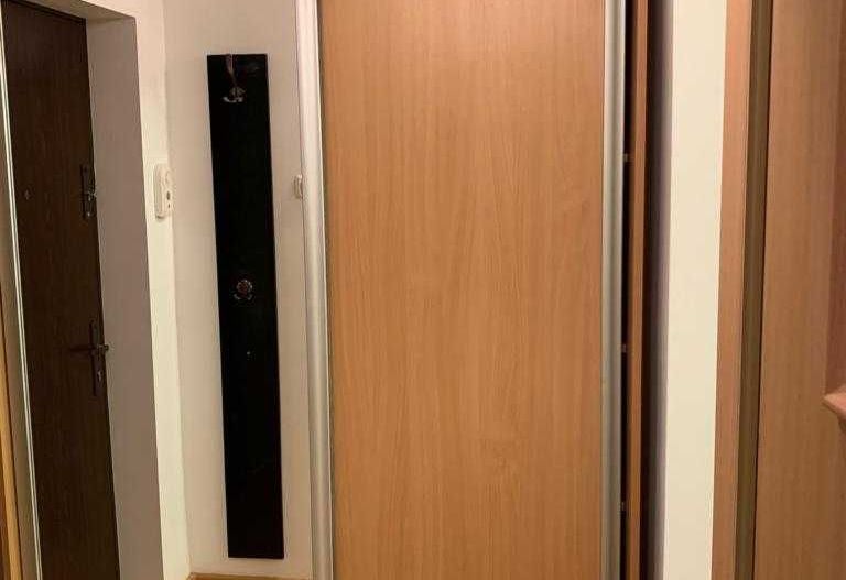 Garsonieră renovată, mobilată, utilată, etaj 1, lângă metrou Titan - Poză 6