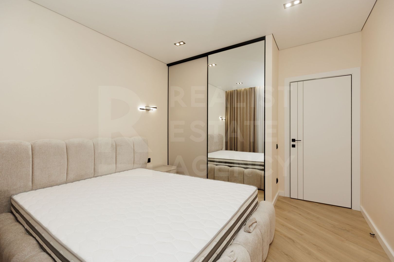 Vânzare apartament 2 camere,strada Alba Iulia, Buiucani. - Poză 8