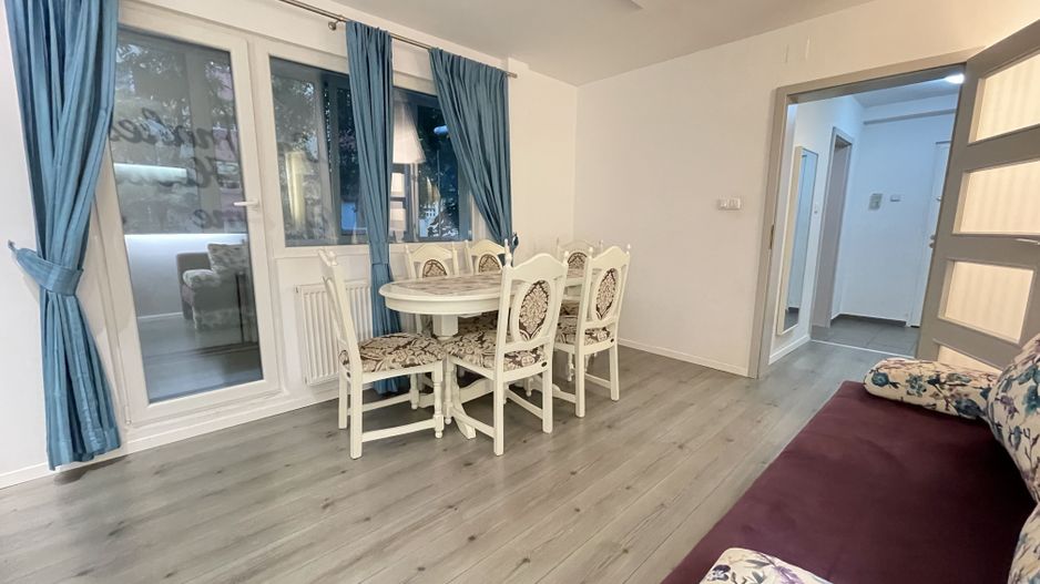 Apartament amenajat frumos,mobilat si utilat - Poză 3